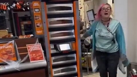 Purple-Haired Karen Lost Her Mind Waiting For Pizza, Demanded Her Money Back, Assaulted Employee