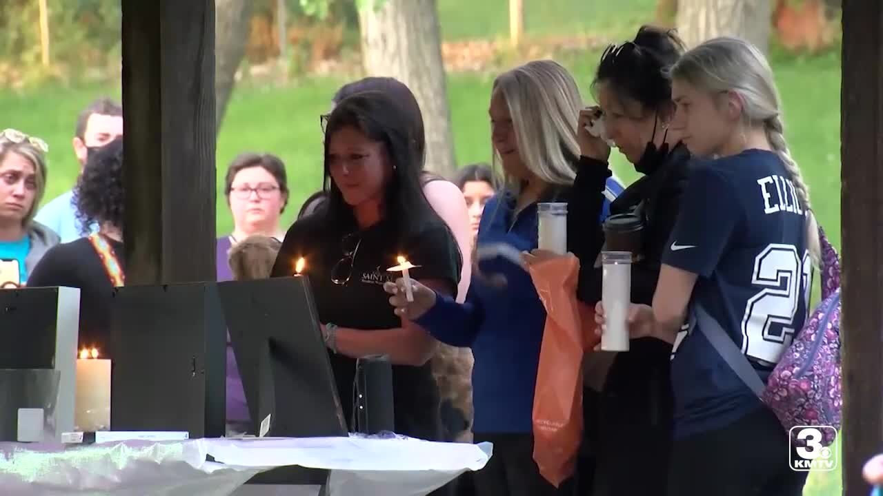 Candlelight vigil held in honor of children found dead over the weekend