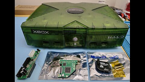 HDMI Modding Original Xbox Halo Limited Edition Console. Come Hang Out! Road to 125 Followers!