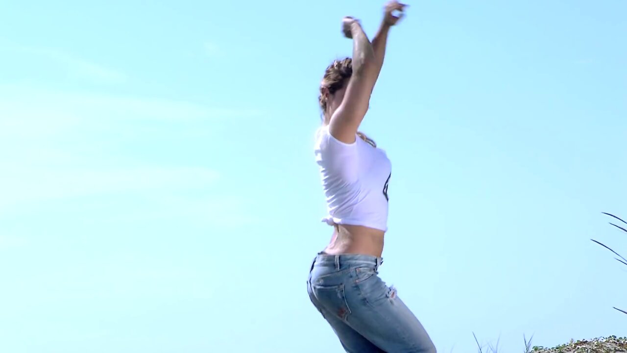 Lola Ponce - Esperando