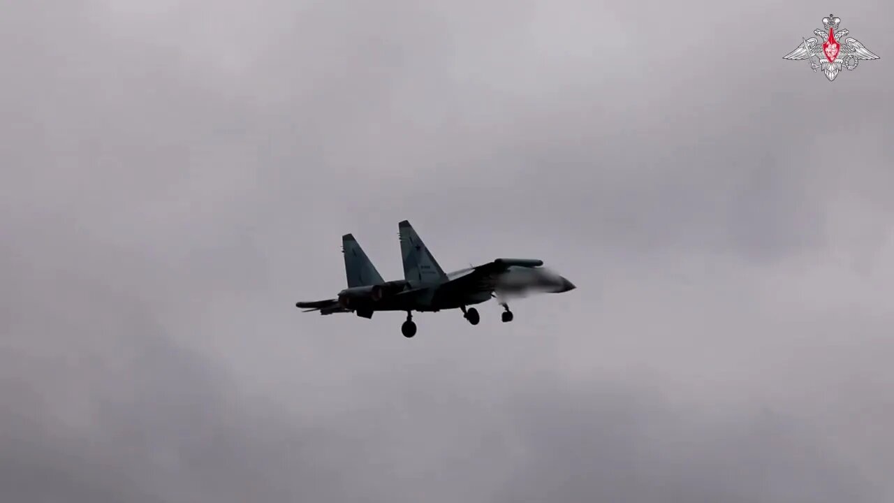 Footage of the Su 35 and Su 30SM