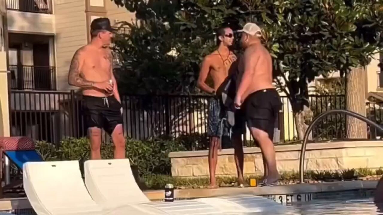 Some Good Ol Texas Boys Disarm A Tough Guy At The Pool