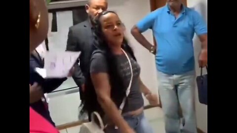 JD Independência têm 17 funcionários fantasma e, sabe porque eu sei, porque essa caiu aqui 🤚🖐️,na minha mão.