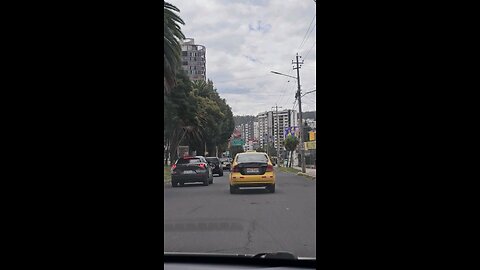 Riding through Quito Ecuador 🇪🇨