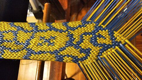 Kumihimo - Takadai Braiding Stream - 172 - Gold and Lapis