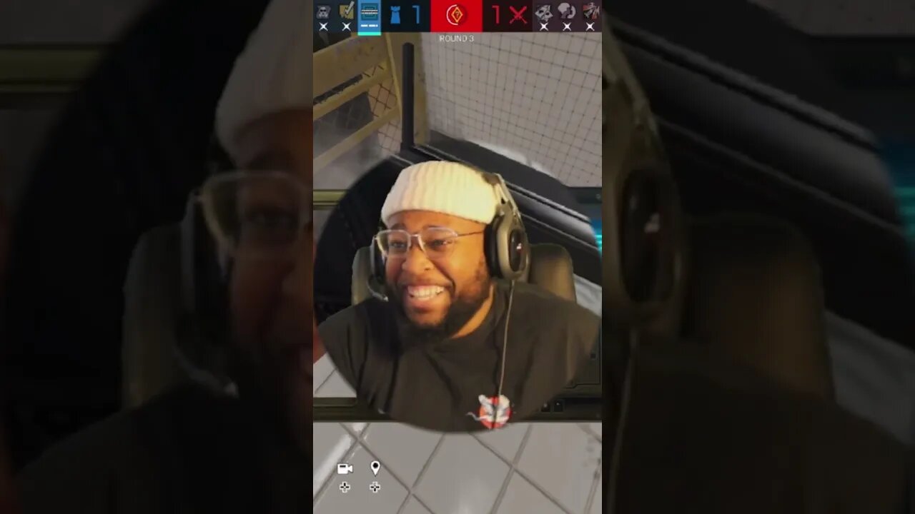 What’s Wrong With Frost’s Secondary? 🤷🏾‍♂️ #RainbowSixSiege #Gaming #Shorts