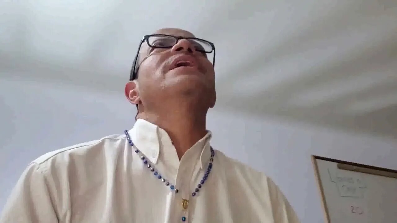 Vamos a orar -20- Aprender a dar gracias por lo sencillo y con los sencillos. Fray Nelson Medina.