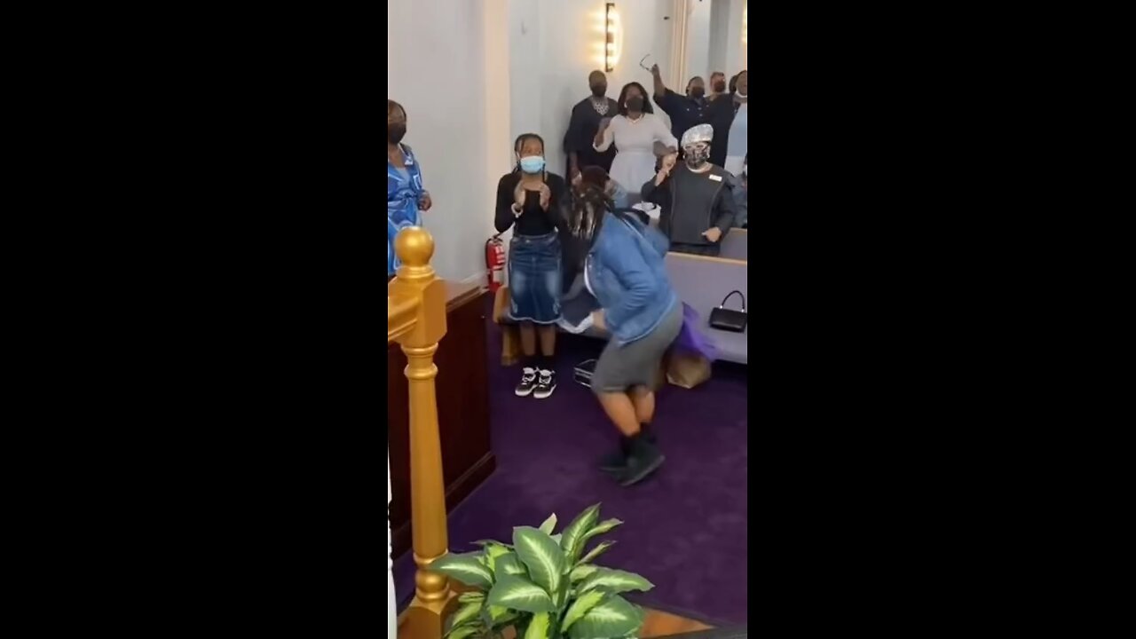 yes cut a step #praisebreak 👟👟