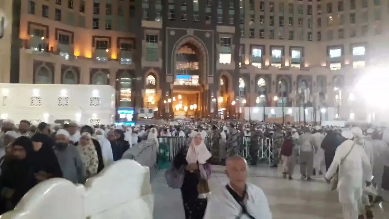 Rush after maghrib prayer in Masjid al-Haram