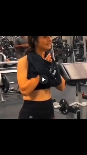 Fitness "influencer" at public gym finds out