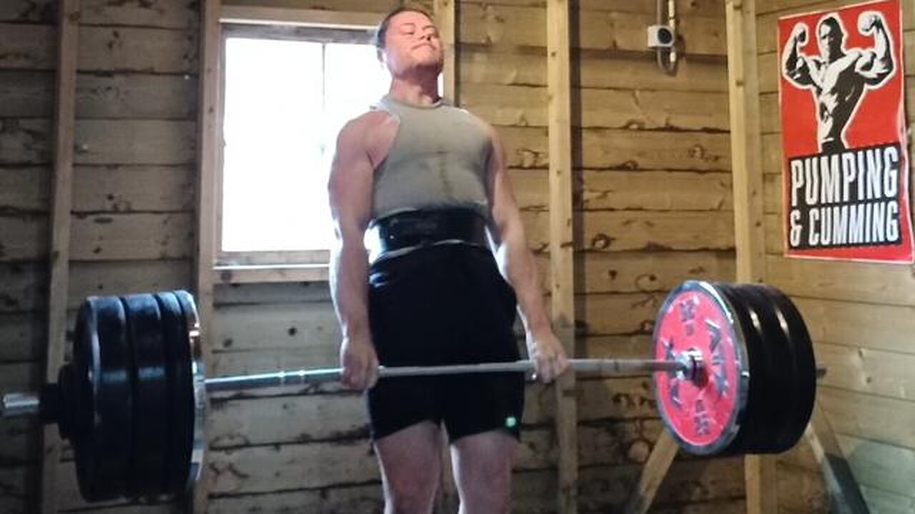 207.5 Kgs Paused Deadlift. New PR!