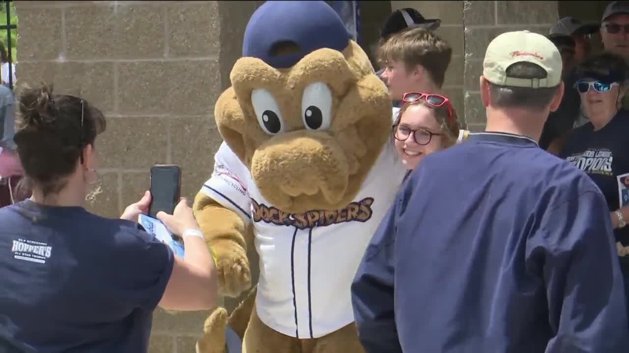 Dockspiders welcome fans back at 100% capacity