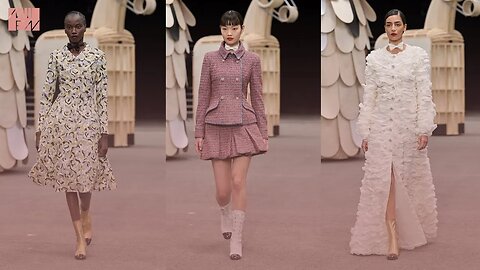 CHANEL Spring Summer 2023 Haute Couture Show | YOUR PERSONAL STYLE DESTINATION, MIIEN CONSULTANCY