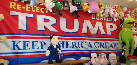 Ronald Reagan and Bill Clinton dolls - July 27th, 2020