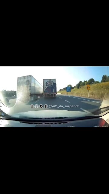 Confusing lane change on highway 427 Toronto