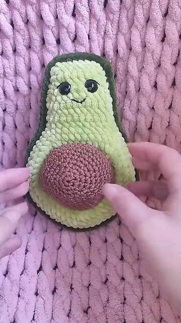 Crochet Avocado / Heklani avokado