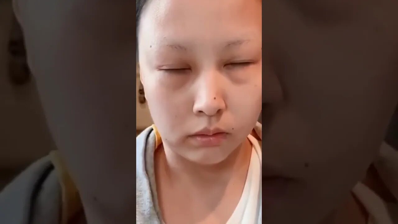 Chinese Girl Closes Her Eyes And Transforms