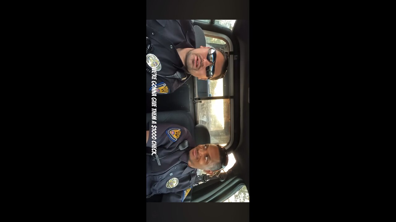 PRETENDED TO BE A 👮♀️ AND WRote stranger $1000 checks instead 😂😂😂
