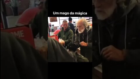 UM MAGO DA MAGICA #memes #shorts