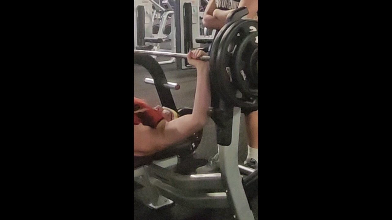 How can I bench more than 127.5kg?