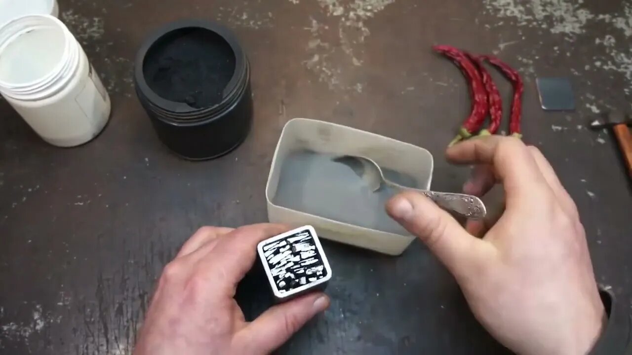 Damascus steel from 1000 year old knife blades.-4