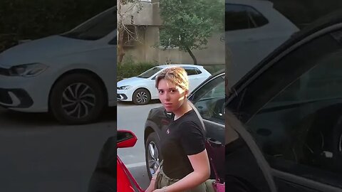 ACEL MOMENT CAND MERGI CU BETTY LA NEVERSEA #oguritamica #mancaciosul #food #romania #mancare