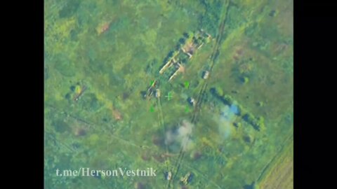 Ukrainian tank falls into a hole while trying to escape artillery