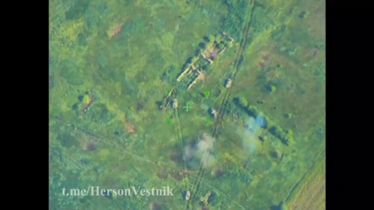 Ukrainian tank falls into a hole while trying to escape artillery