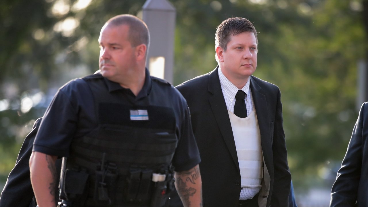 Jason Van Dyke Faces Murder In A City That Rarely Convicts Its Police