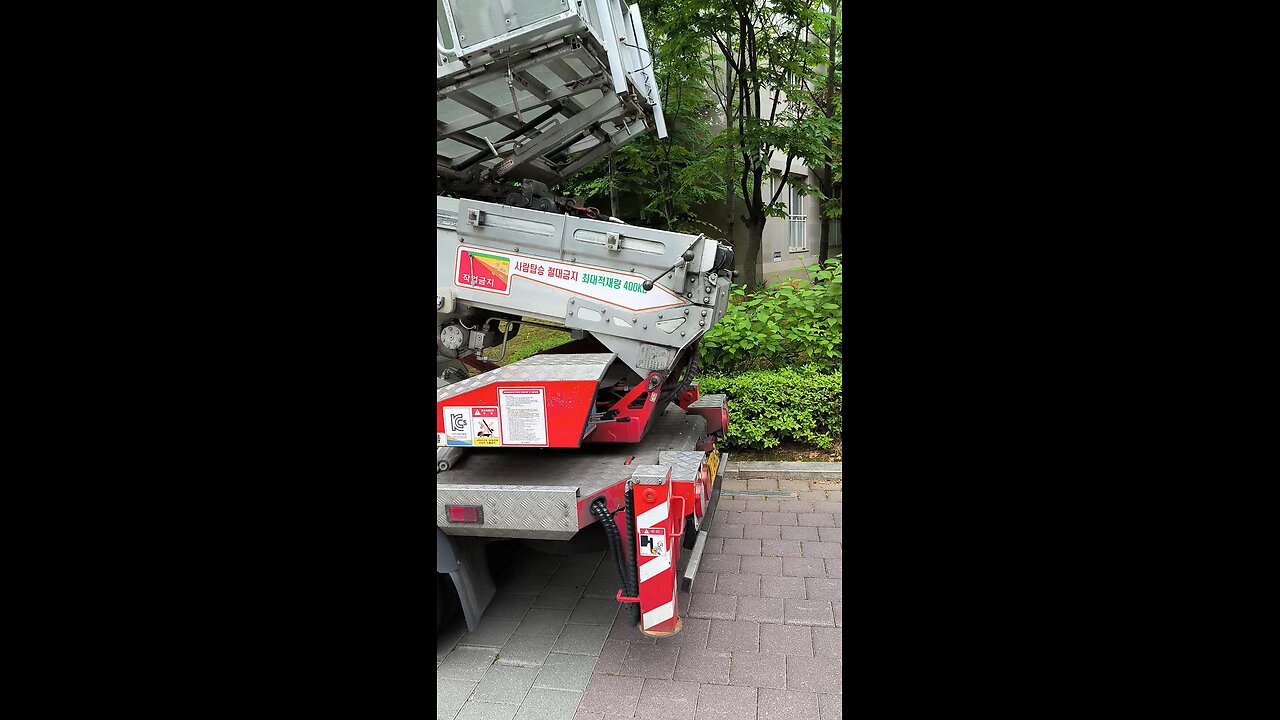 More Moving Trucks in South Korea! June 24