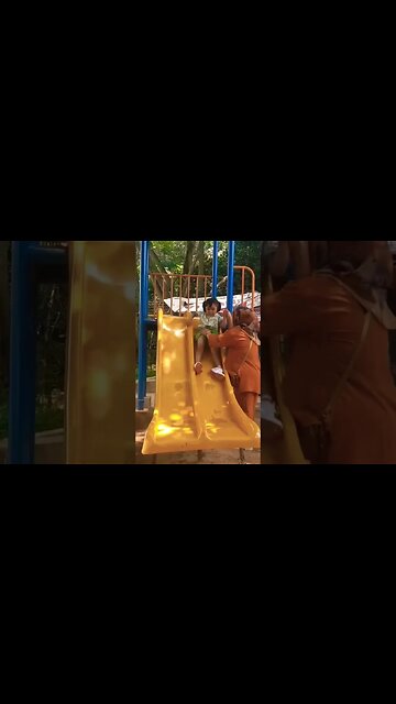 Jalan Jalan Gratis #youtubeshorts #tamankota #aiyasusanti