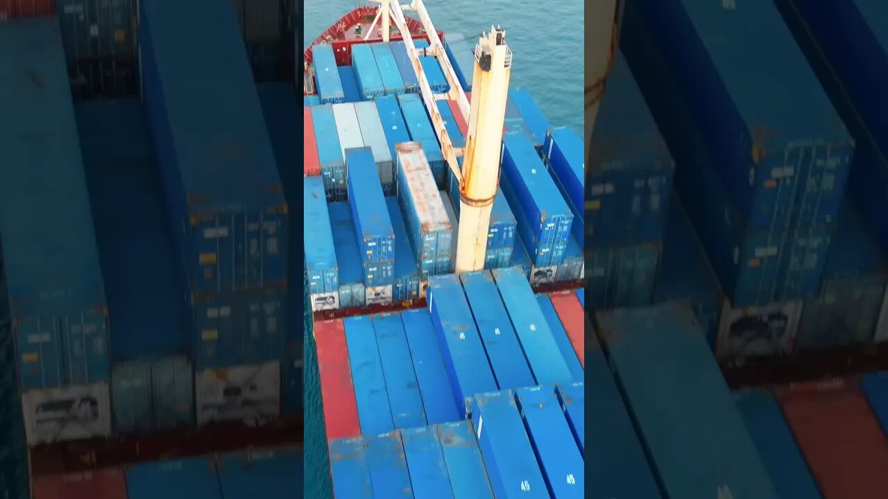 Witnessing a massive vessel sailing into port is truly an awe-inspiring moment 🛳️⚓ #maritime