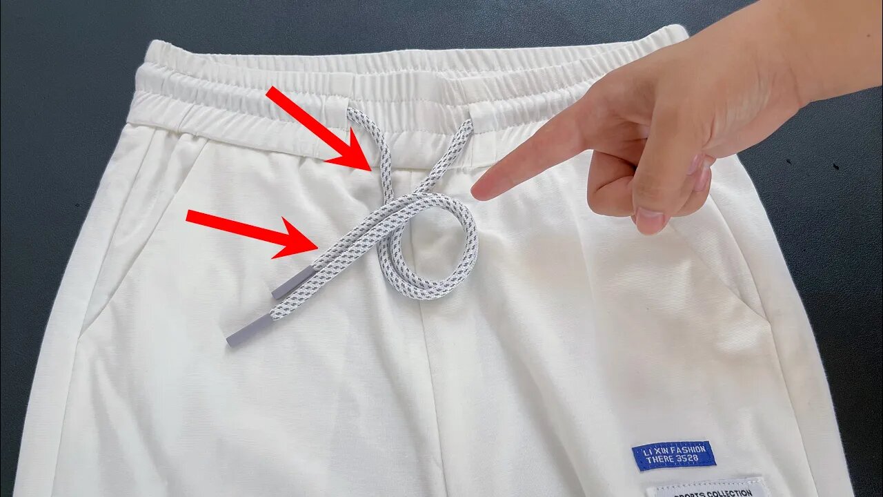 Life Hacks ，A better way to tie your gym shorts.