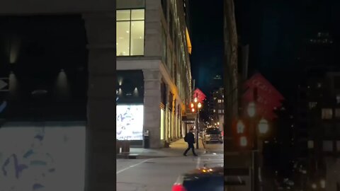 Montréal By Night