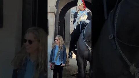 Move back from his foot #horseguardsparade