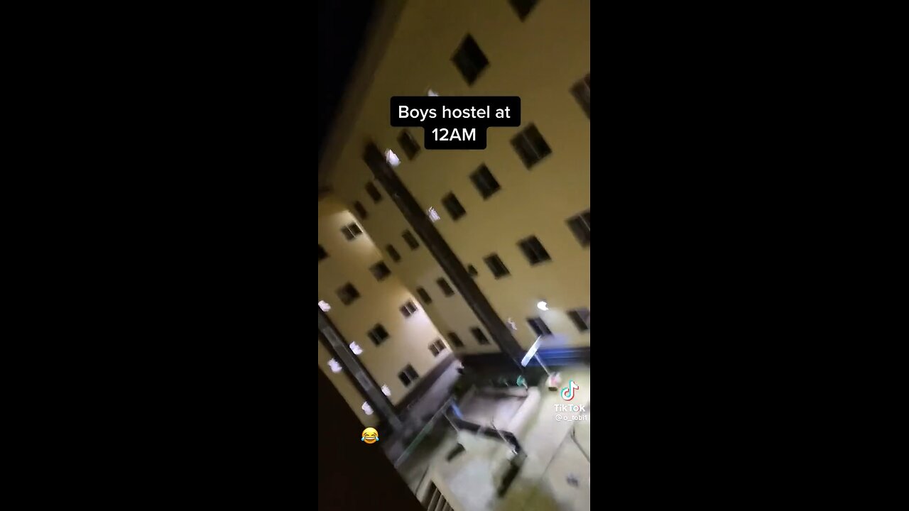 Who lived in a uni hostel ??😂😂