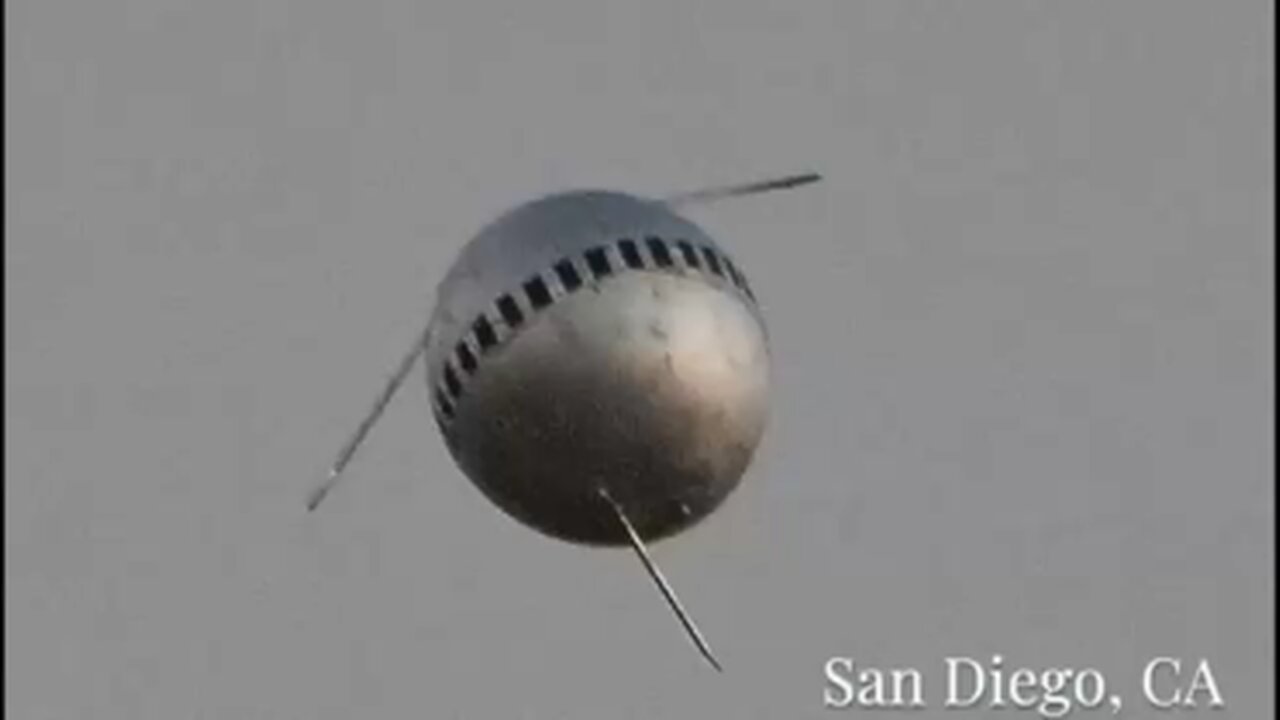 UFO sightings, UFO caught on camera in San Diego, California. What is it?
