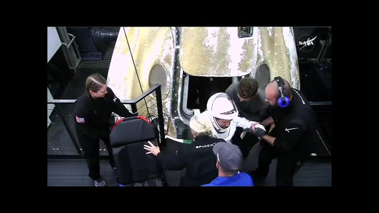 SpaceX Crew-8 exits Dragon capsule with assistance after splashdown