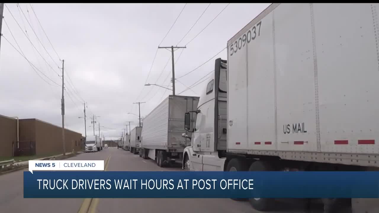 Truck drivers report waiting more than 15 hours at post office