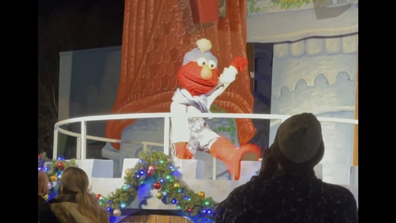 Elmo Singing Deck the Halls