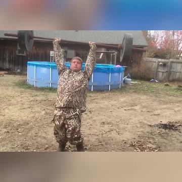 "Heavy Barbell Lifting Fail"