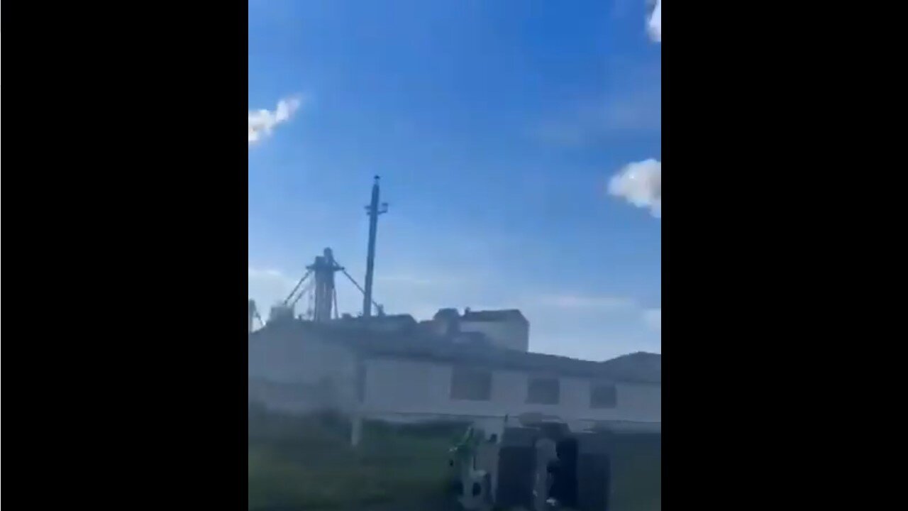 Kursk Region: 2. video: Akhmat & Russian soldiers ambushed & destroyed Ukrainian vehicle & personnel