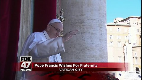 Pope pleads for mutual understanding in Christmas message