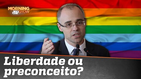 Ministro da Justiça defende que os cristãos possam questionar o “homossexualismo”
