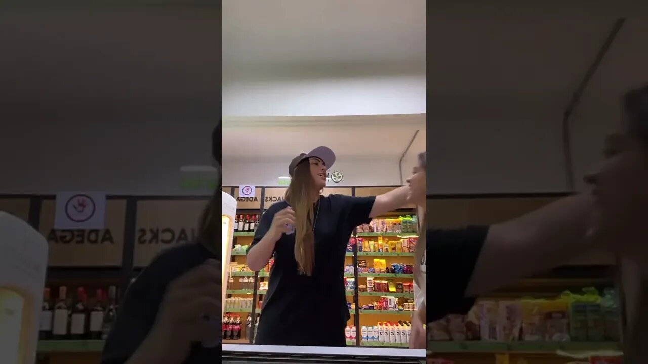 três paty no mercado kkkk #shorts