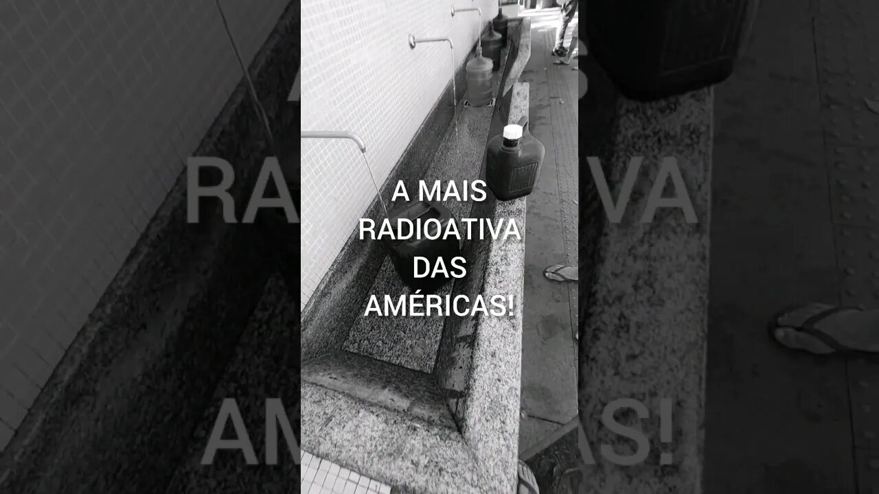 Bebendo água radioativa direto na fonte!
