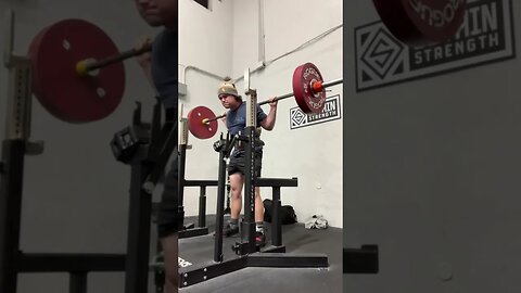 182.5kg/402.3lbs squat x5