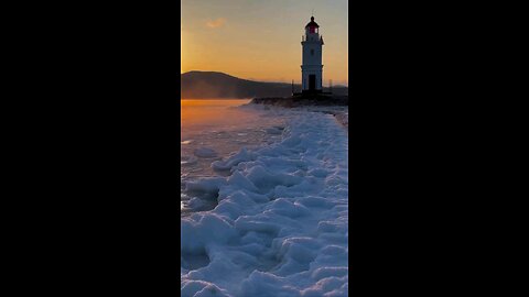 Tokarevsky lighthouse and the floating sea