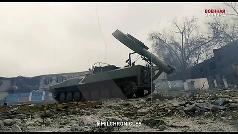 Work self-propelled rocket launcher UR-77 in Mariupol.