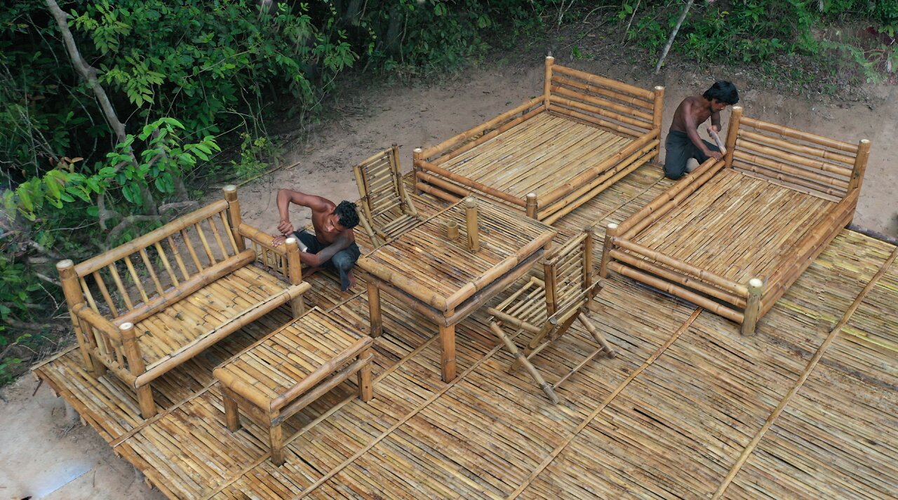 Building Private Living Room ( Bed , Dining-Table, sofa ) In Forest House